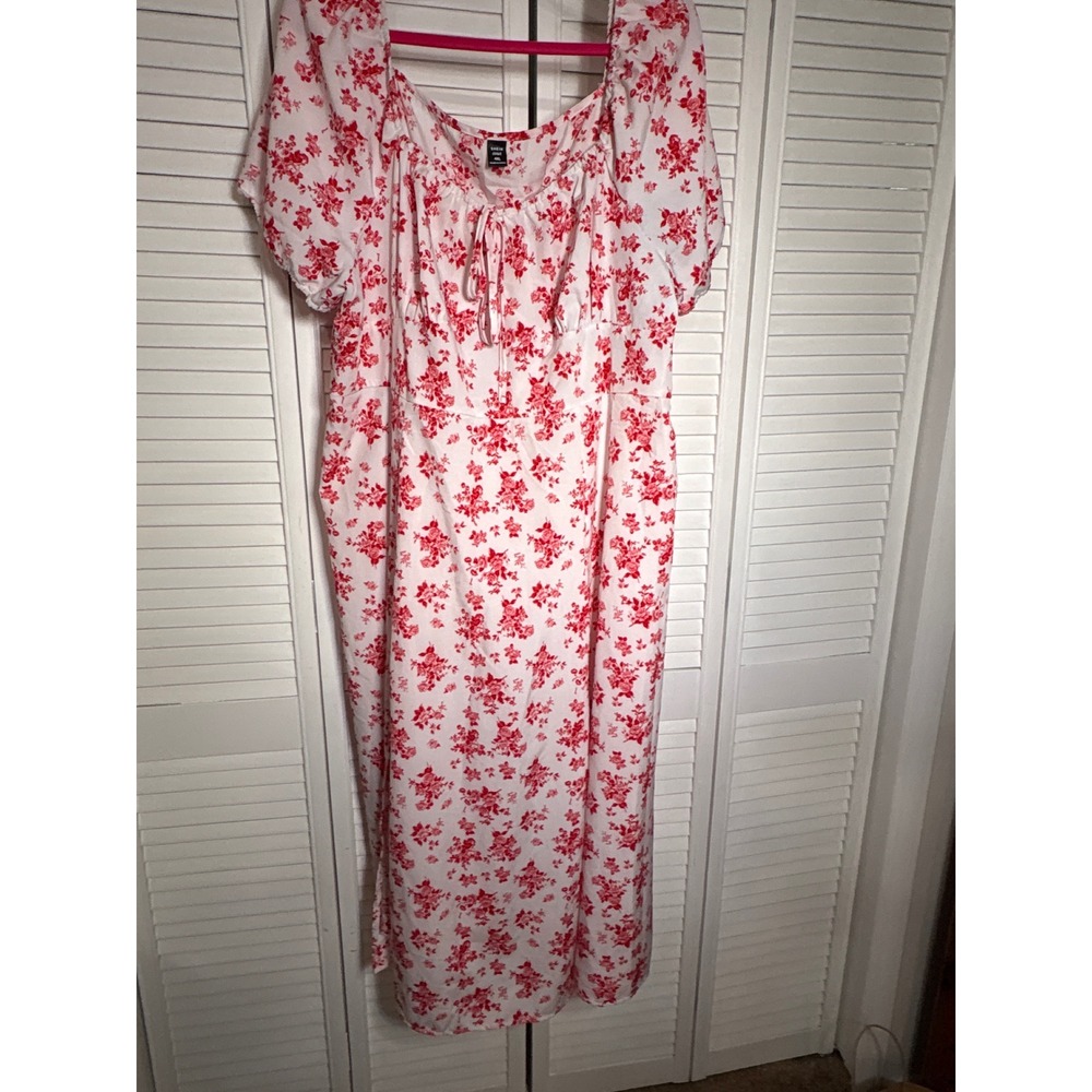 SHEIN Curve Red Floral Milkmaid Midi Dress 4XL White Puff Sleeve Front Slit